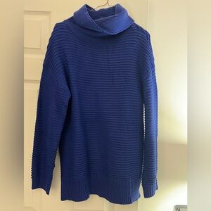 Medium oversized colbalt blue sweater